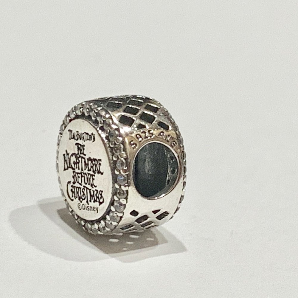 Pandora Disney Nightmare Before Christmas Charm - Picture 4 of 4